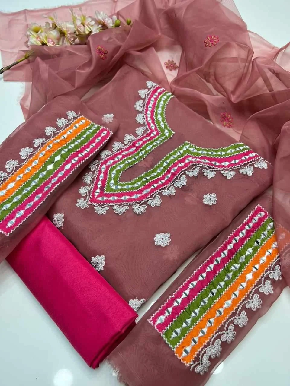 রেডিমেড জর্জেট ডলার এবং এমব্রয়ডারি কাজ করা থ্রী পিস-11246