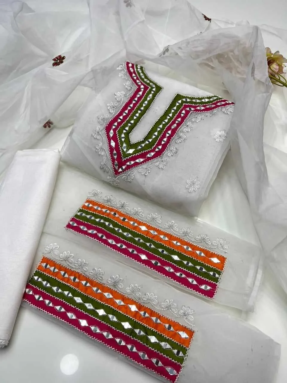 রেডিমেড জর্জেট ডলার এবং এমব্রয়ডারি কাজ করা থ্রী পিস-11242